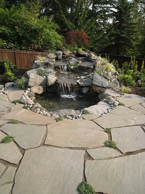 Expert lawn mowing service experts serving Woodinville, WA - Four Seasons Landscape Construction and Lawn Care