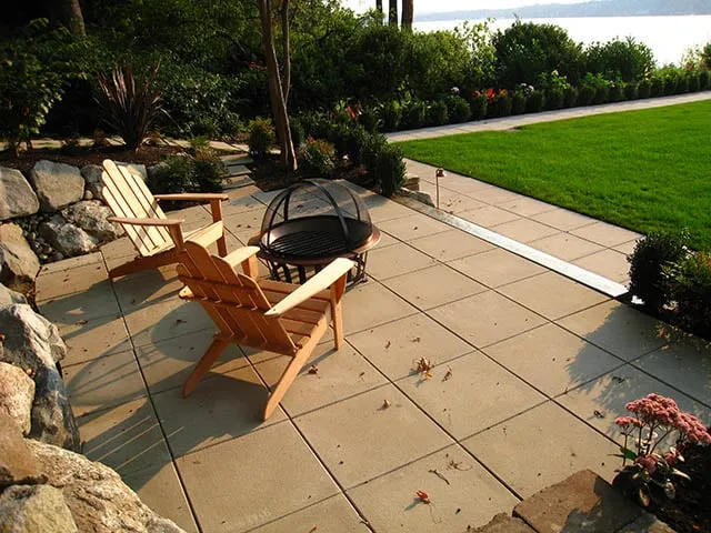 Professional residential landscaping experts serving Woodinville, WA - Four Seasons Landscape Construction and Lawn Care