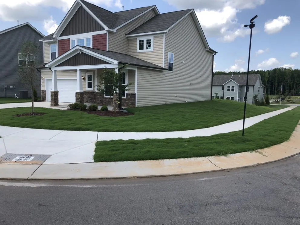 Custom landscaping services in Raleigh, NC - Four Seasons Landscaping and Maintenance