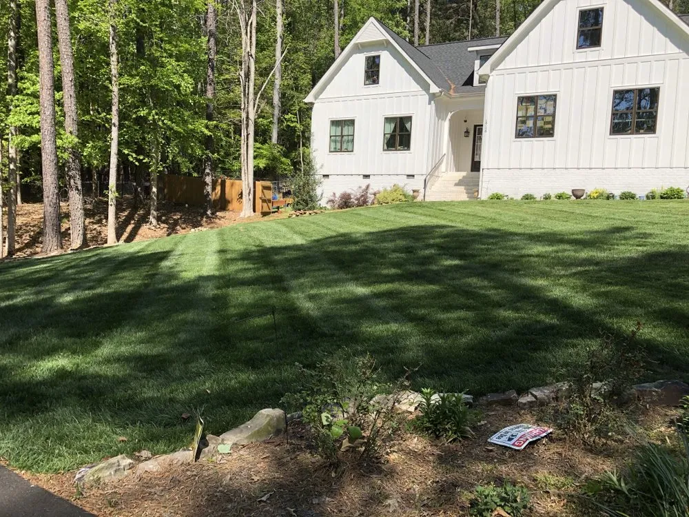 Professional yard maintenance in Raleigh, NC - Four Seasons Landscaping and Maintenance