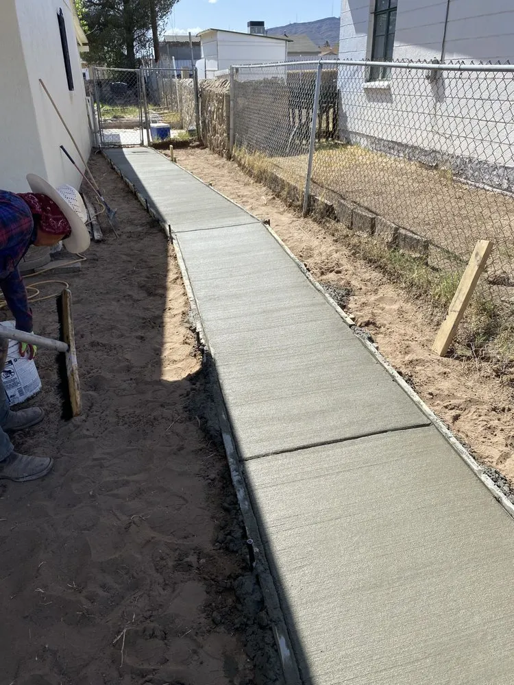 Top-rated lawn care service in El Paso, TX by Four Seasons Landscaping