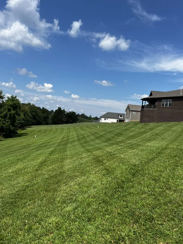 Professional residential landscaping experts serving Maynardville, TN - Four Seasons Landscaping