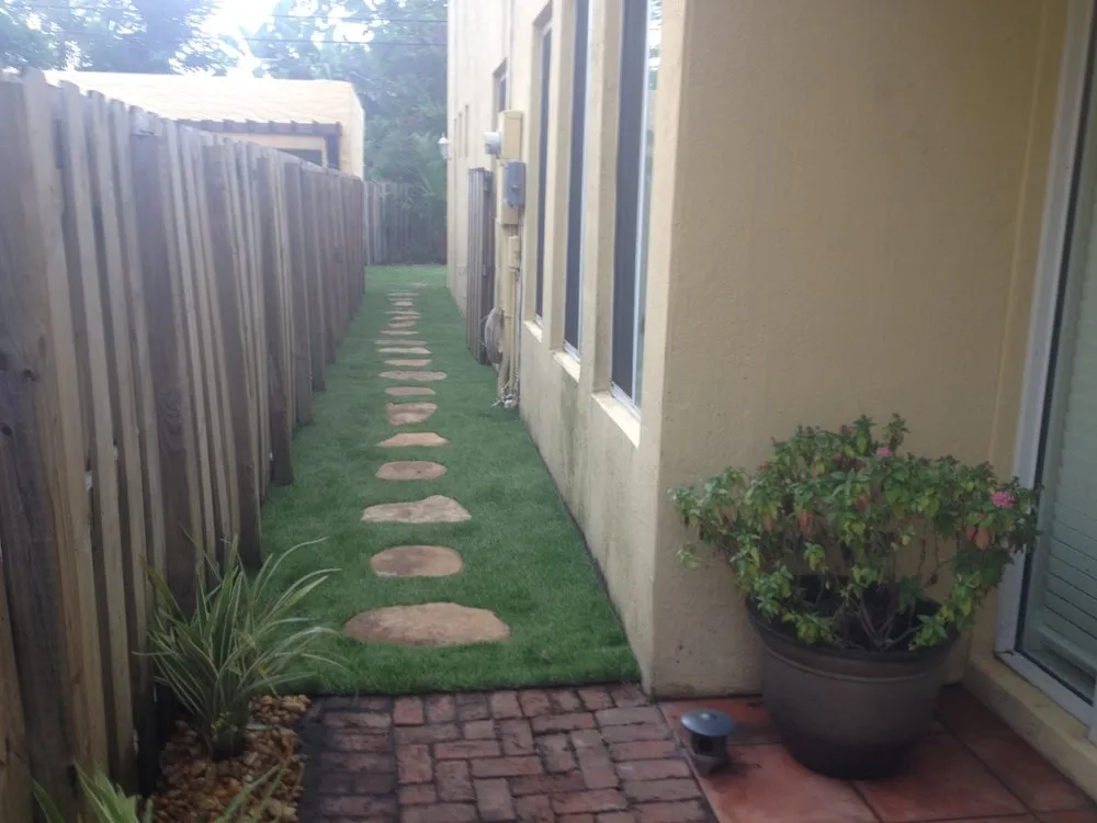 Affordable lawn care service for residential properties in Fort Lauderdale, FL by Four Seasons Lawn & Landscape