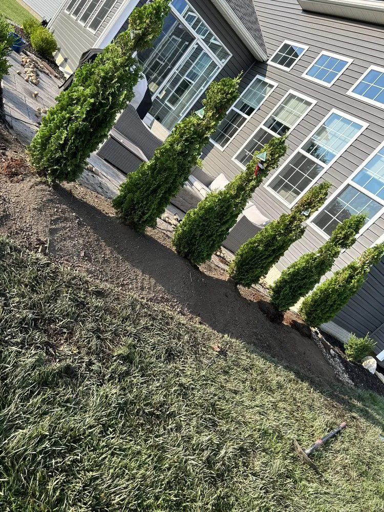 Local lawn mowing service experts serving Lorain, OH - Four Seasons Outdoor Services