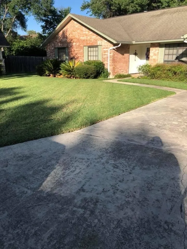 Top-rated landscape installation experts serving Seguin, TX - Four Seasons Precision Lawn Care
