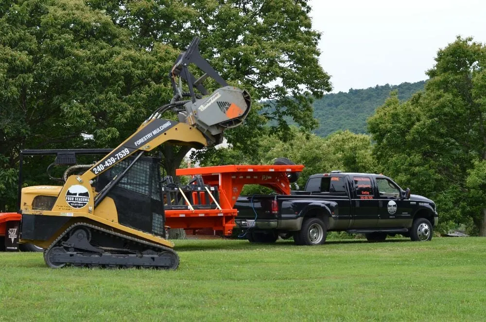 Expert yard cleanup service for beautiful yards in Middletown, MD by Four Seasons Solutions