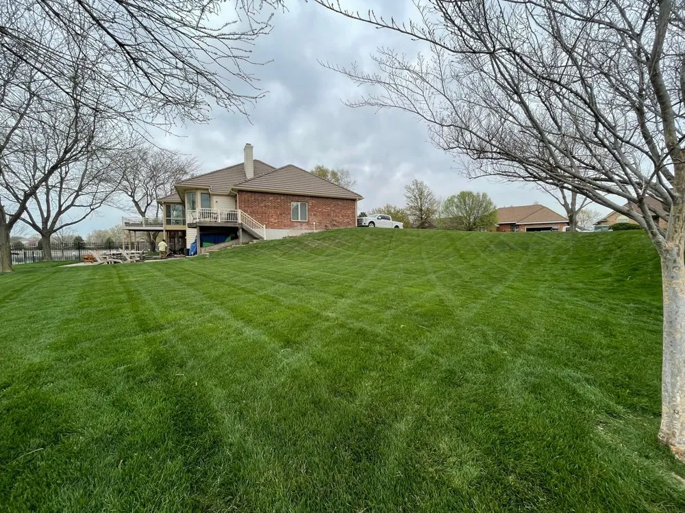 Custom landscaping services experts serving Wichita, KS - Four Star Lawn Care