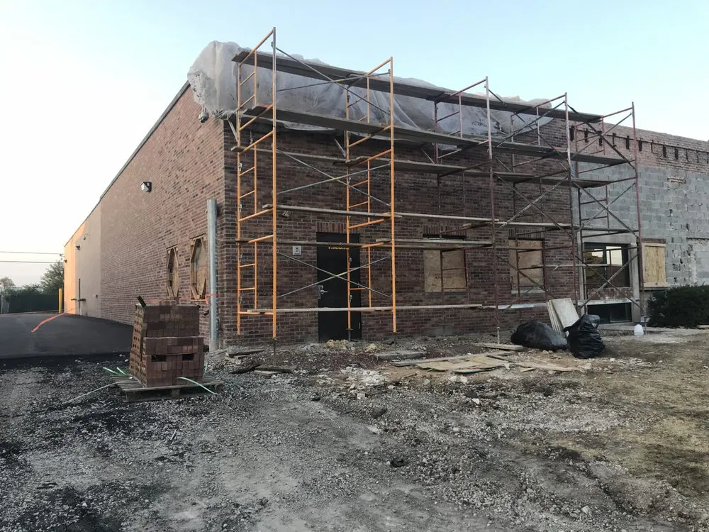 Affordable landscaping services for year-round maintenance in Lemont, IL by Four Trees