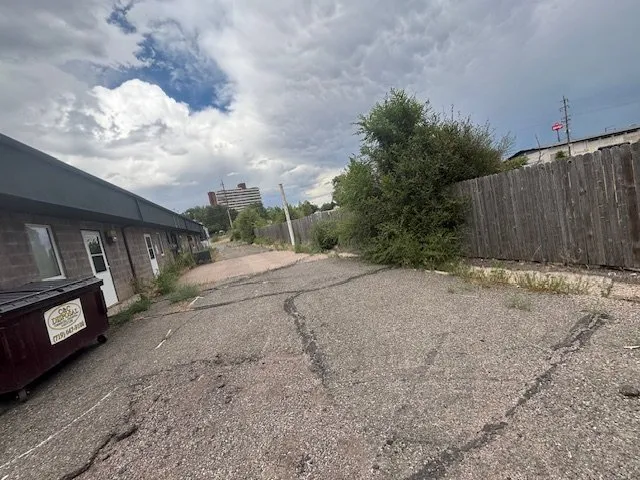 Reliable lawn mowing service experts serving Pueblo, CO - Four Valleys Landscaping