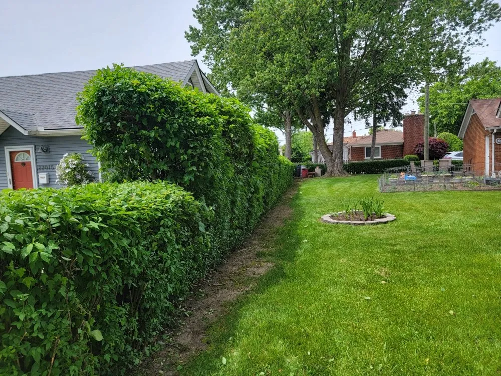 Custom garden landscaping experts serving Harper Woods, MI - Fournier Lawn & Snow