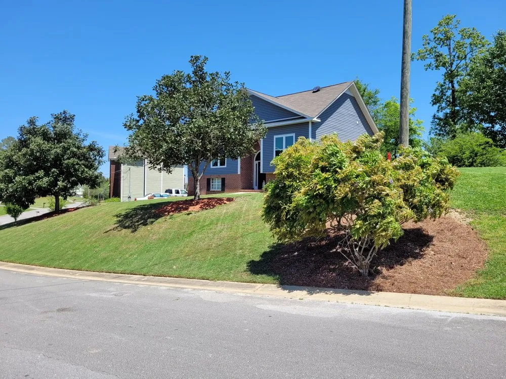 Custom lawn care service in Calera, AL - Fourteen23 Lawn Care