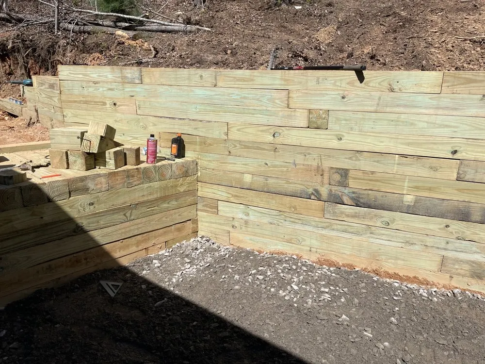 Custom lawn care service experts serving Ellijay, GA - Fowlers complete cleaning and handyman service