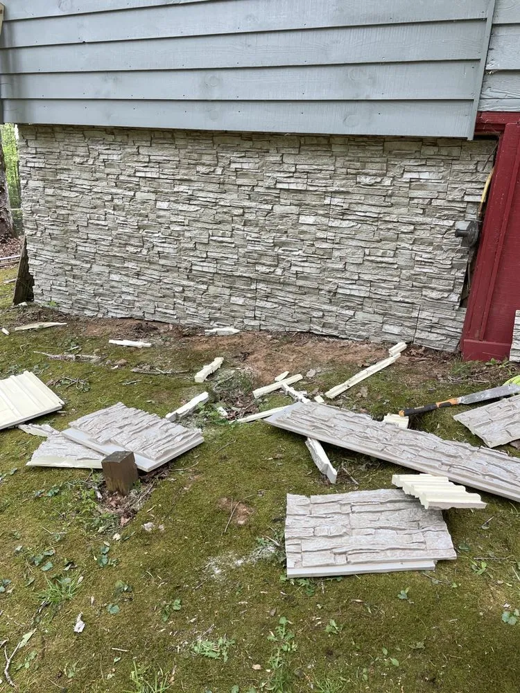 Professional yard cleanup service experts serving Ellijay, GA - Fowlers complete cleaning and handyman service