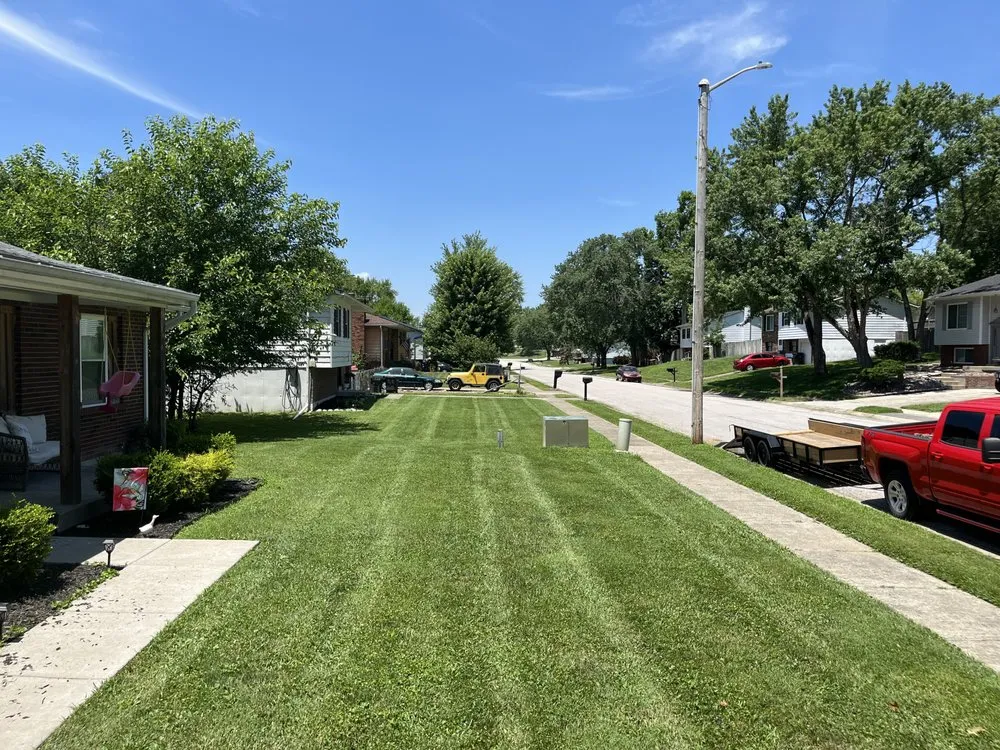 Reliable landscaping services in Jeffersonville, IN by Fowler’s Lawn