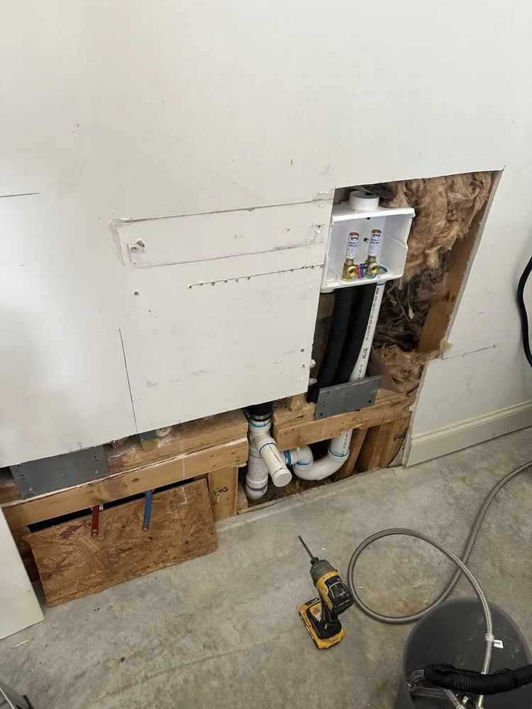 Custom yard maintenance for year-round maintenance across Decatur, AL - Fox Quality Homes