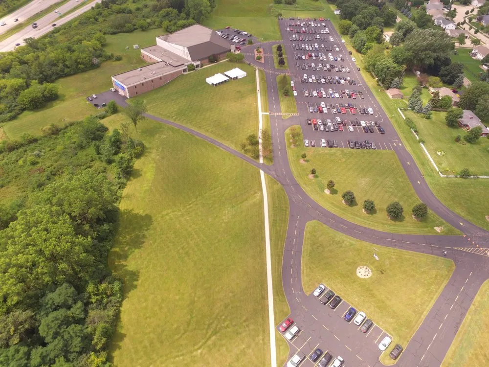 Local yard maintenance experts serving Appleton, WI - Fox Valley Lawn Mowing