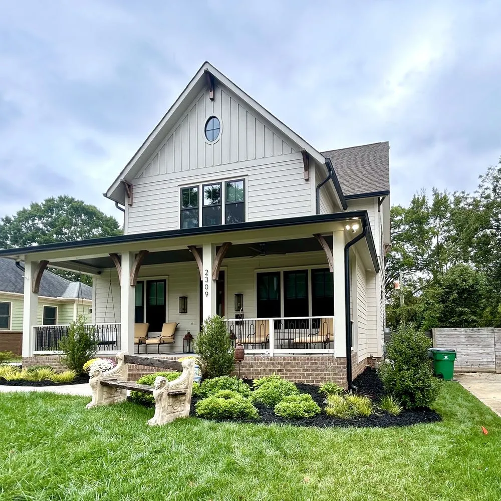 Professional garden landscaping experts serving Charlotte, NC - Foxhollow Lawn Care