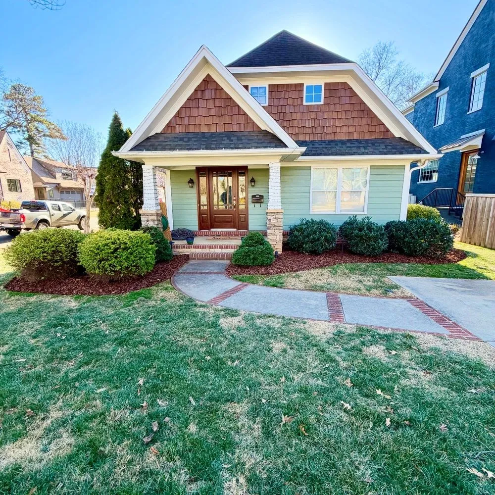 Top-rated yard maintenance in Charlotte, NC - Foxhollow Lawn Care