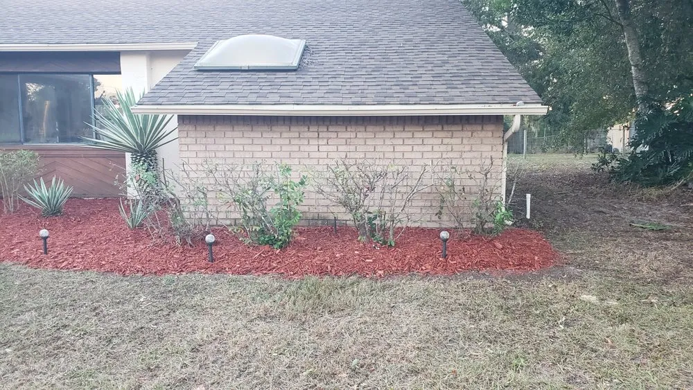 Trusted residential landscaping in Dover, FL by Fox's Cleanup