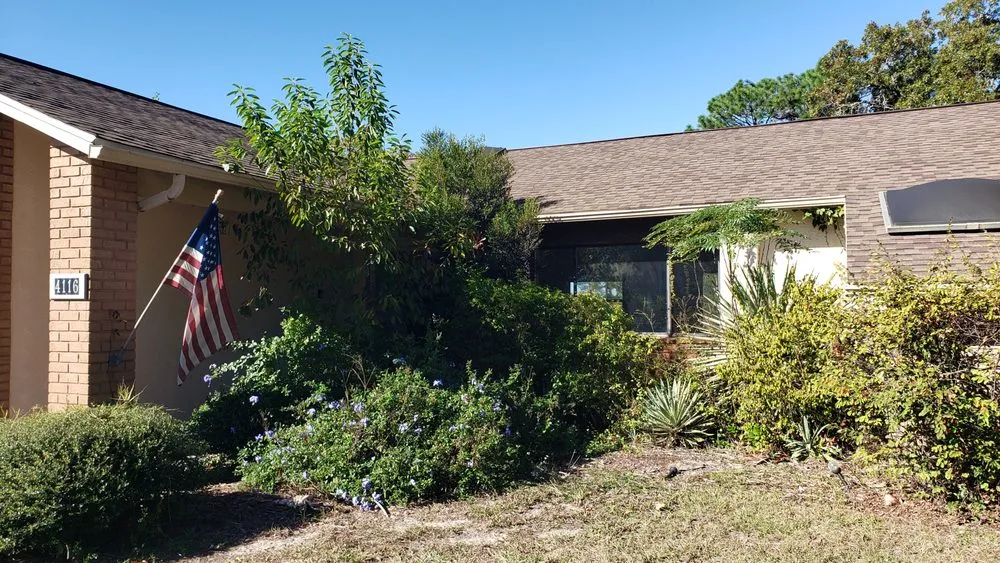 Professional garden landscaping in Dover, FL - Fox's Cleanup