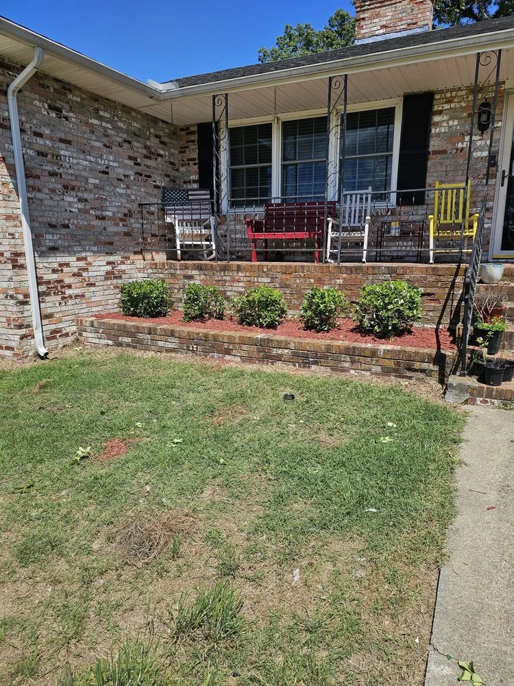 Professional lawn mowing service in Edenton, NC by Fox's lawn