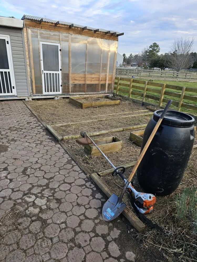 Professional landscape design experts serving Edenton, NC - Fox's lawn