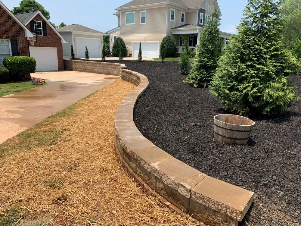 Local residential landscaping in Statesville, NC by Foxscapes Turf & Land Management