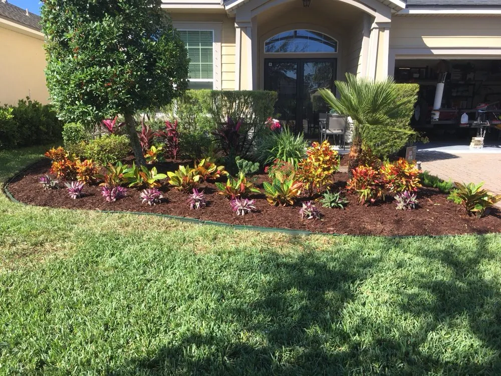 Top-rated garden landscaping in Ponte Vedra Beach, FL by Foxy Cuts Landscaping
