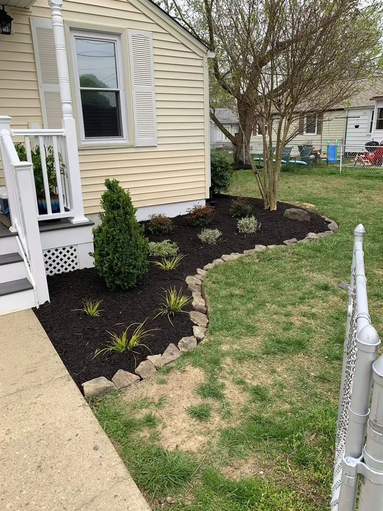 Reliable lawn mowing service in Engleside, VA - F&R Contractors