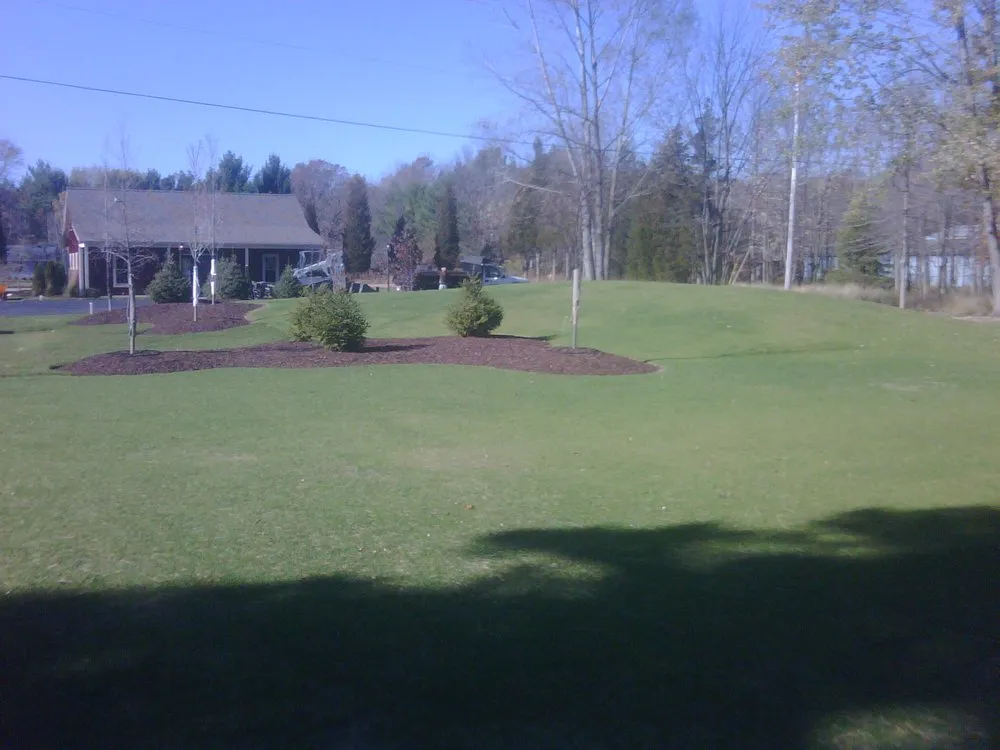 Affordable yard maintenance in Zeeland, MI - Fraaza Enterprises