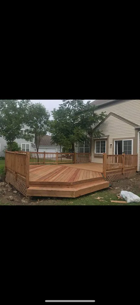 Professional residential landscaping experts serving Milwaukee, WI - Fraire Quinones Landscaping