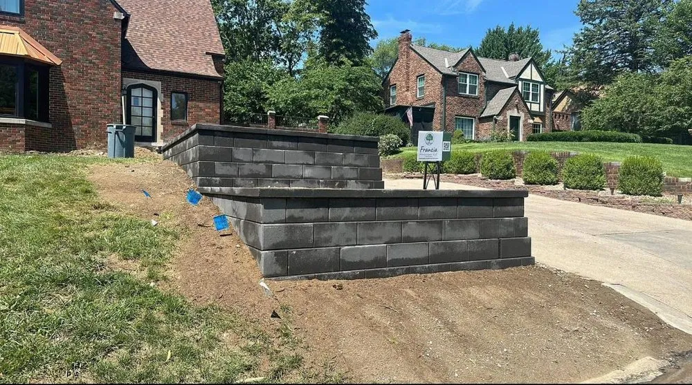 Local garden landscaping experts serving Omaha, NE - Francia Hardscapes