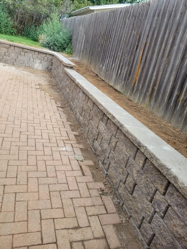 Trusted landscaping services for homes in Omaha, NE by Francia Hardscapes