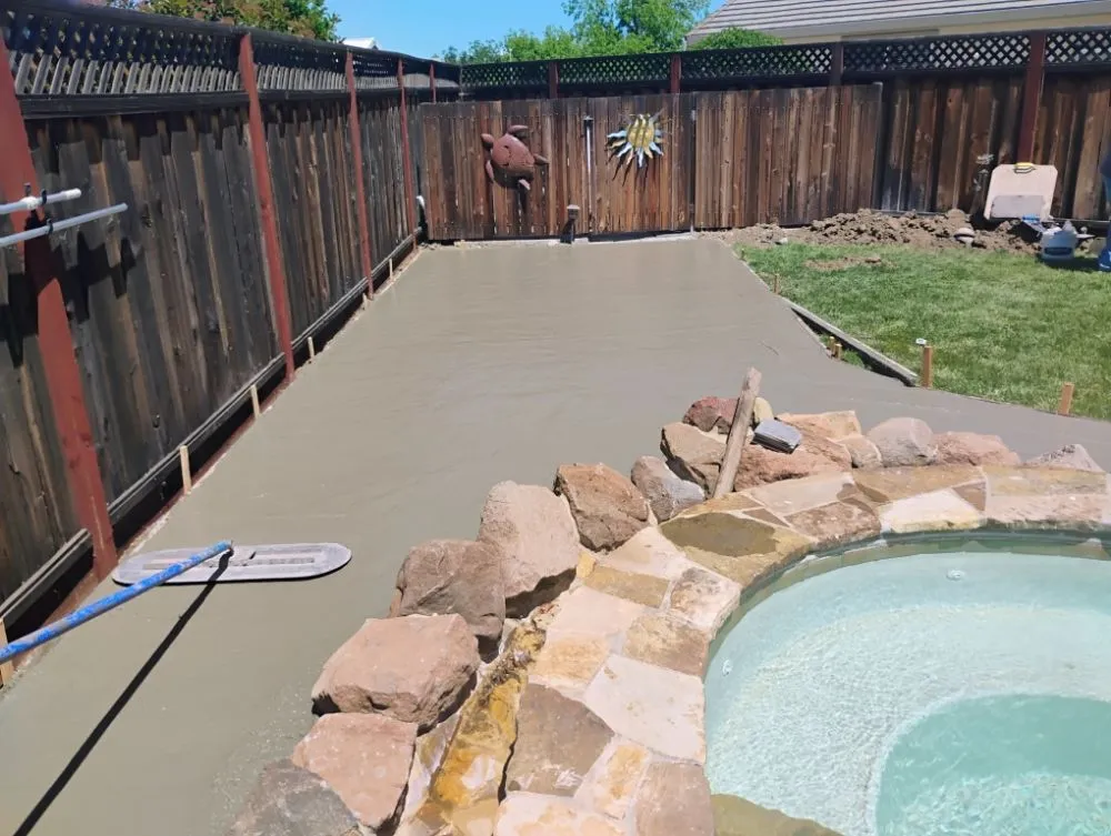 Trusted garden landscaping in Bay Point, CA by Francis Service