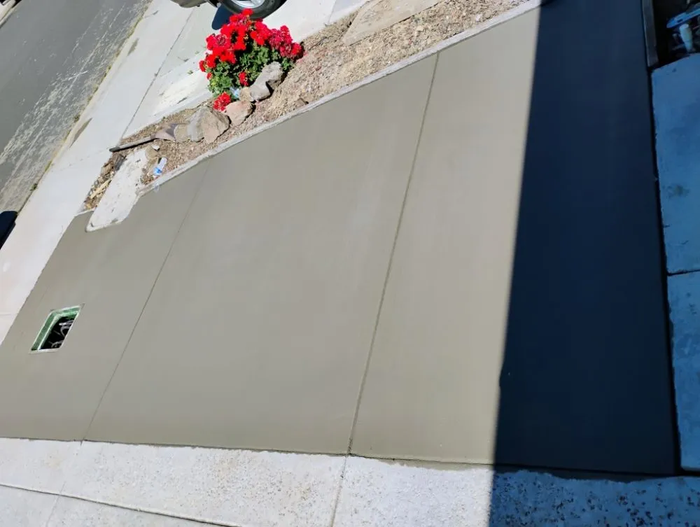 Local yard cleanup service for residential properties in Bay Point, CA by Francis Service