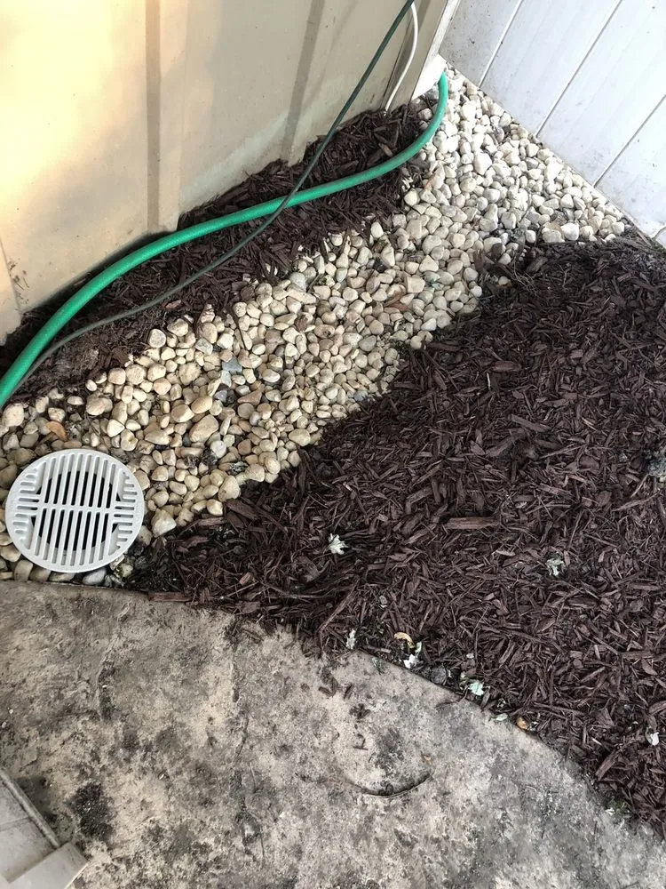 Local residential landscaping experts serving Hanover Park, IL - Francisco Alonzo Concrete and Landscaping