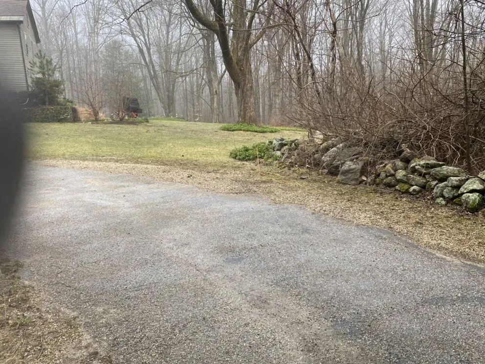 Top-rated yard cleanup service experts serving Danbury, CT - Francisco Five Star Landscape