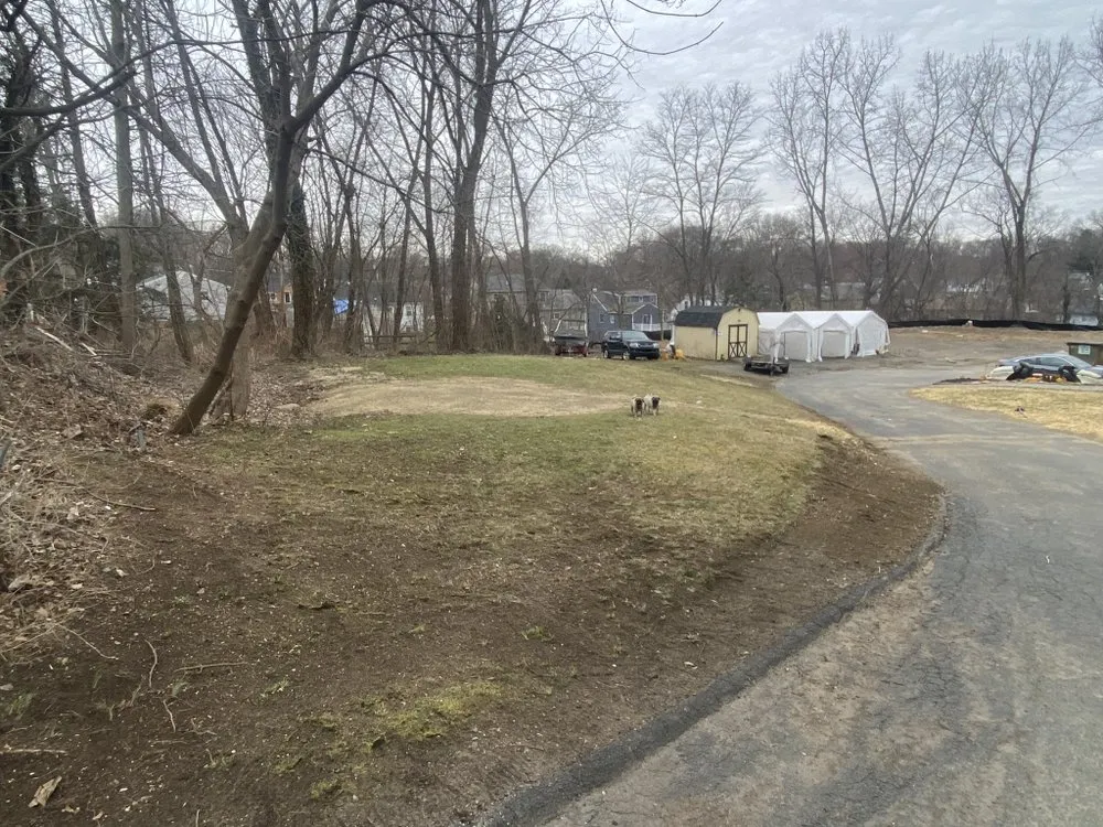 Professional landscaping services experts serving Danbury, CT - Francisco Five Star Landscape