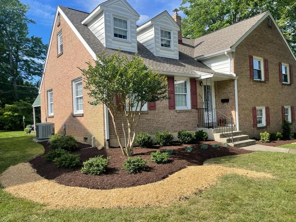 Top-rated lawn mowing service for homes across Claymont, DE - Francisco Landscaping & Hardscaping