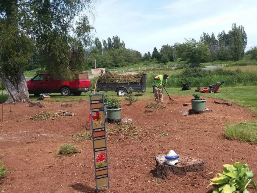 Local landscaping services experts serving Bellingham, WA - Francisco Landscaping