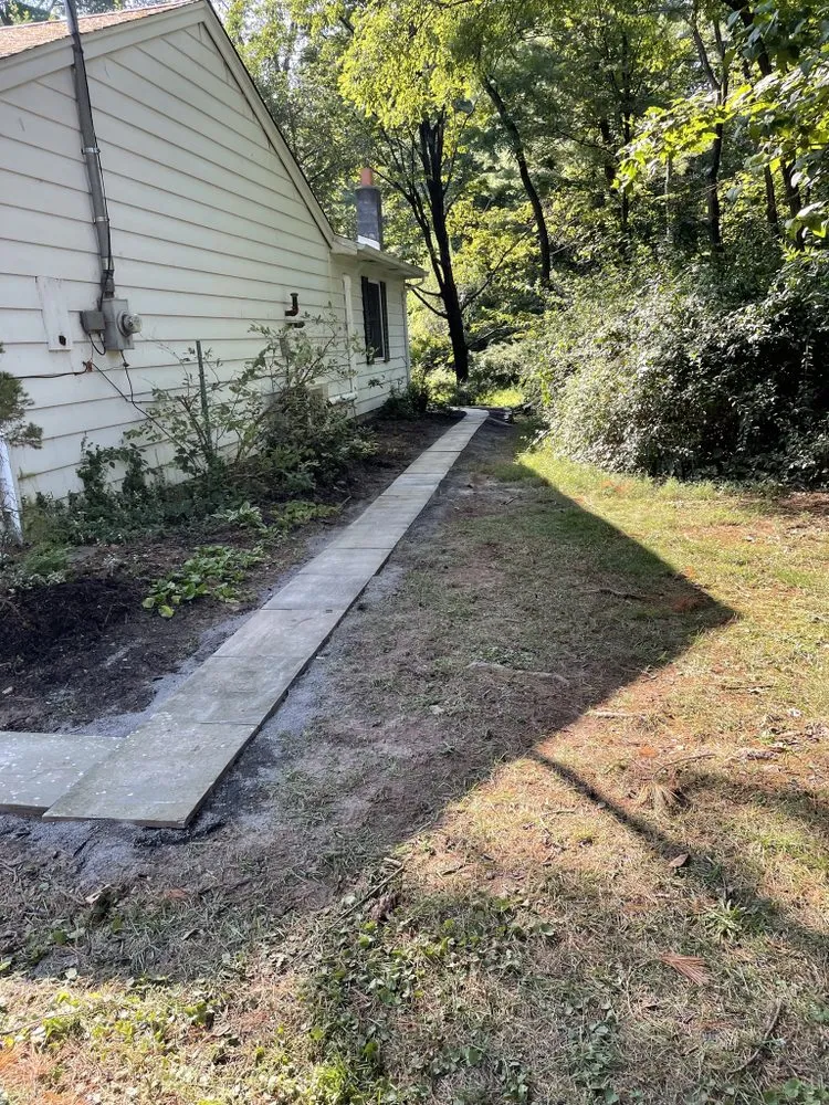 Trusted yard cleanup service experts serving Kingston, NY - Francisco Landscaping