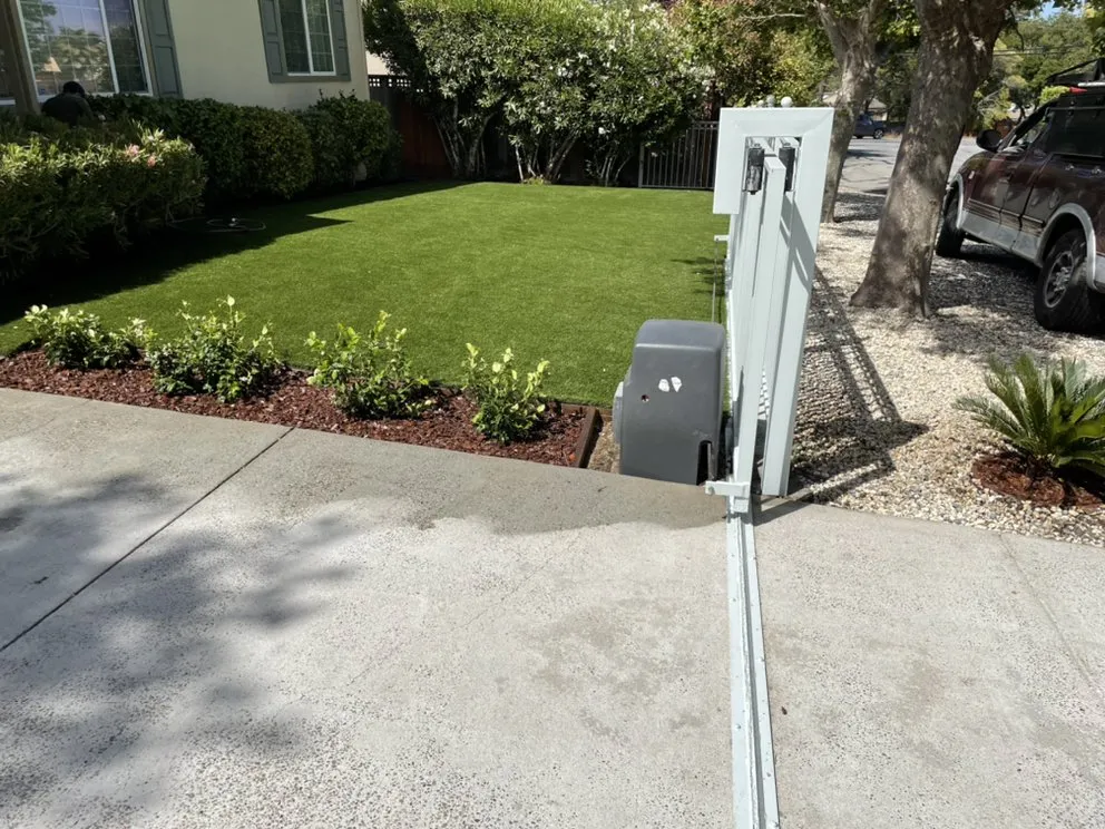 Local yard maintenance in San Mateo, CA by Francisco Landscaping