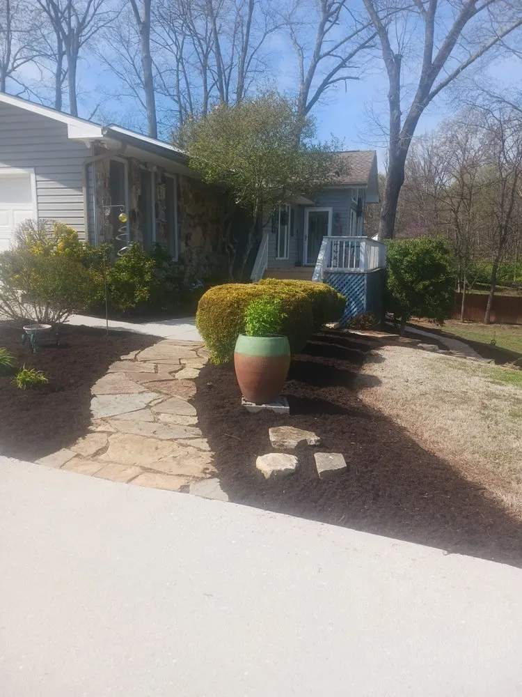Local landscaping services in Knoxville, TN - Francisco Landscaping Service