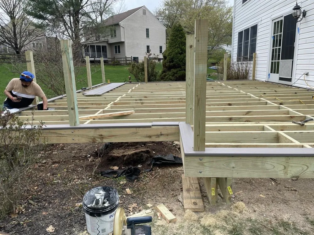 Custom yard maintenance experts serving Wilmington, DE - Francisco Landscaping