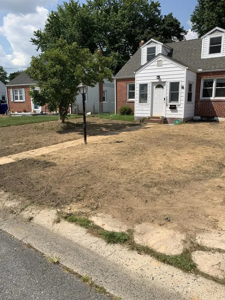 Custom lawn care service for homes in Wilmington, DE by Francisco Landscaping