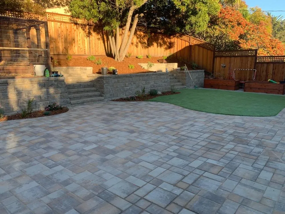 Affordable landscape design in Half Moon Bay, CA by Francisco Pena Lawn Care Service