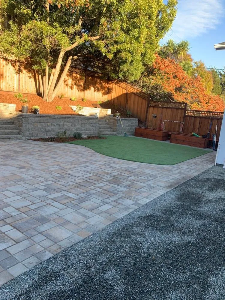 Custom yard cleanup service for homes across Half Moon Bay, CA - Francisco Pena Lawn Care Service