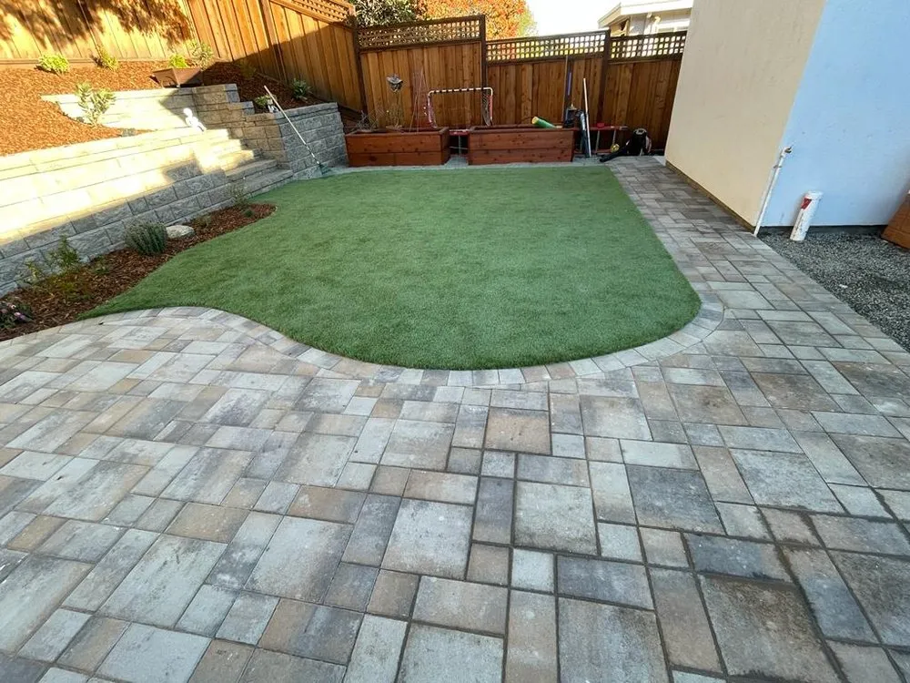 Professional landscape design in Half Moon Bay, CA - Francisco Pena Lawn Care Service