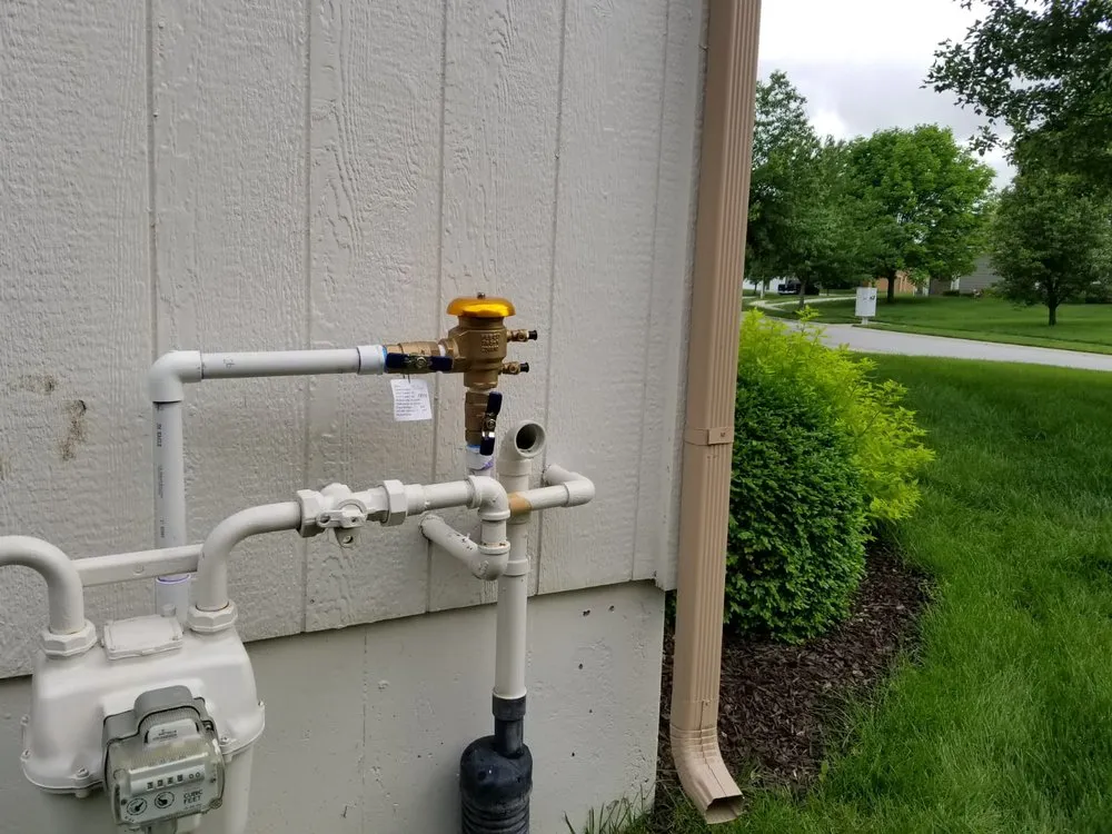 Local residential landscaping in Overland Park, KS by Francisco20 Landscape