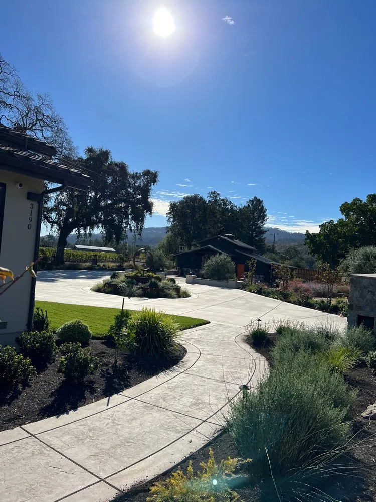 Custom lawn care service near you in Napa, CA by Francisco's Landscape